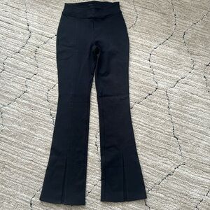 Alo flare yoga pants size xs